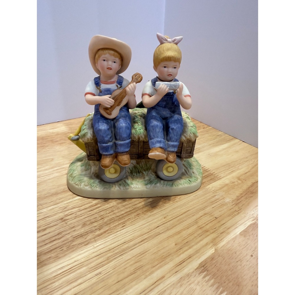 HOMCO‎ Denim Days 1529 "Hay Ride" Figurine – Country Kids Music Scene